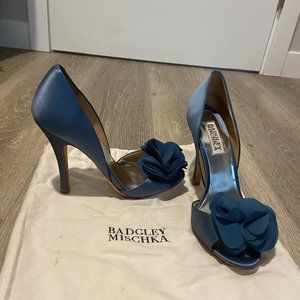 BADGLEY MISCHKA Randall Satin D’Orsay Flower Heels | Size 6.5 | BLUSAT